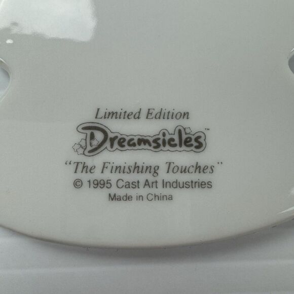 Dreamsicles Christmas Ornament The Finishing Touches Tree Angel Limited 1995 - Picture 5 of 7